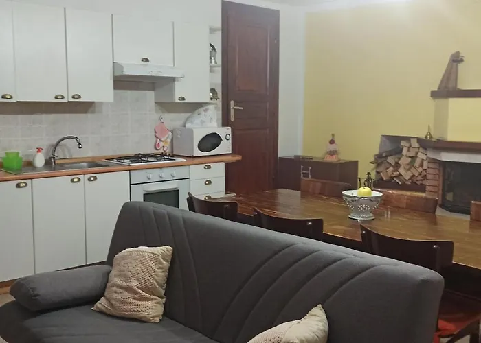 Casa Regina Dongo